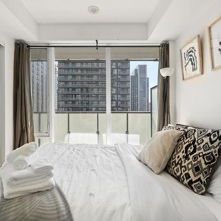 Trendy 1Bedroom Downtown Toronto Condo Exteriör bild