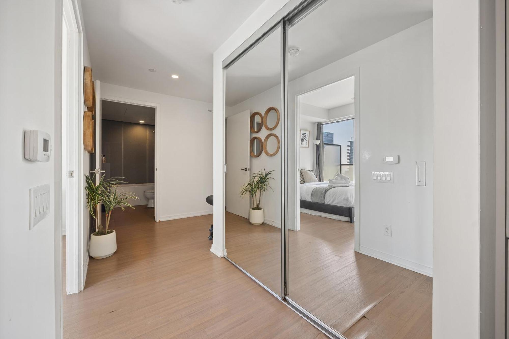 Trendy 1Bedroom Downtown Toronto Condo Exteriör bild